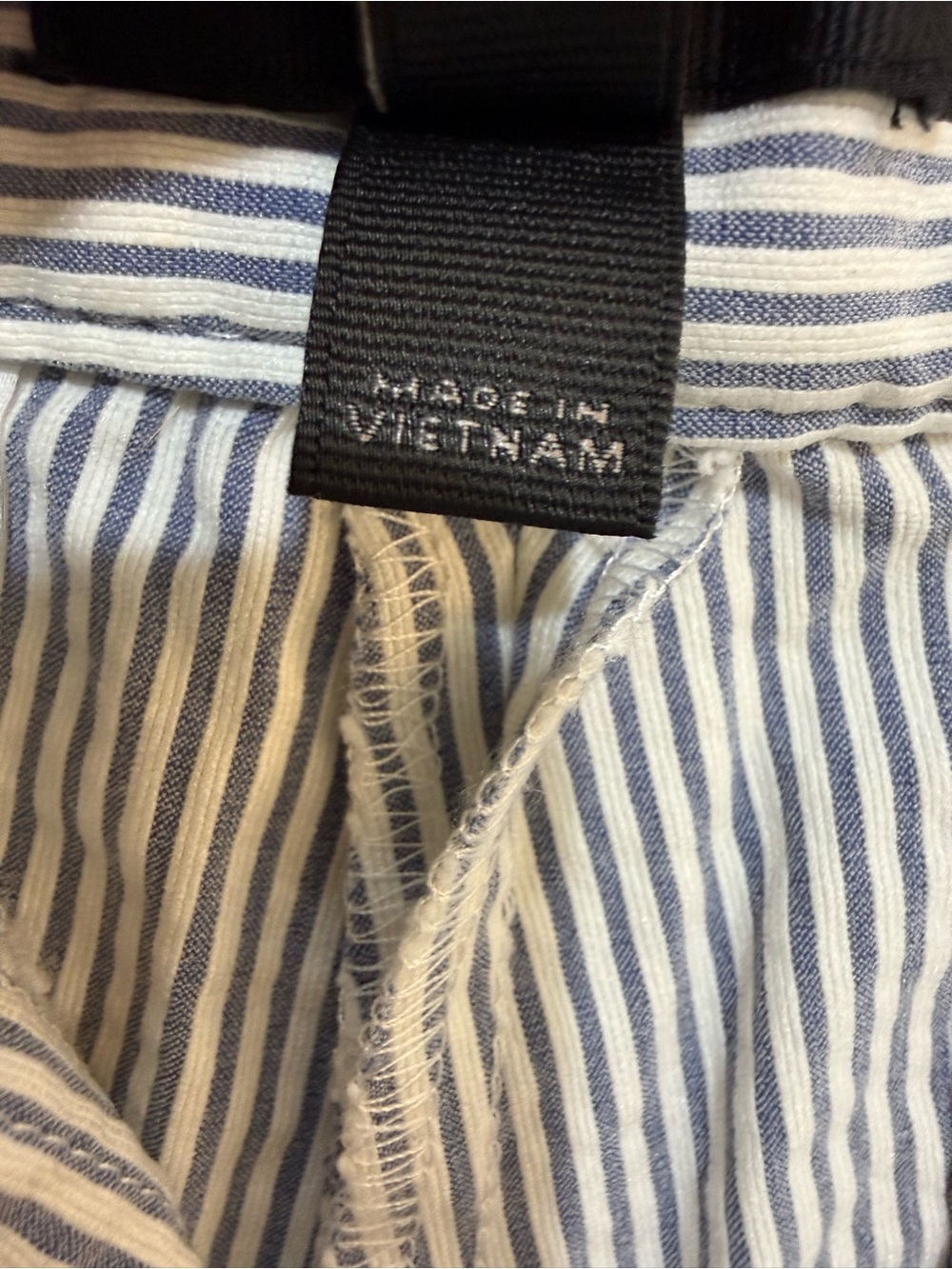 J.Crew Scalloped Hem Seersucker Shorts Womens Size 4 Blue White Stripe Preppy - Picture 9 of 11